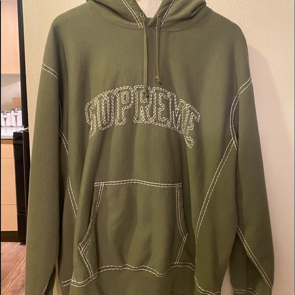 Supreme NY - Picture 2 of 4